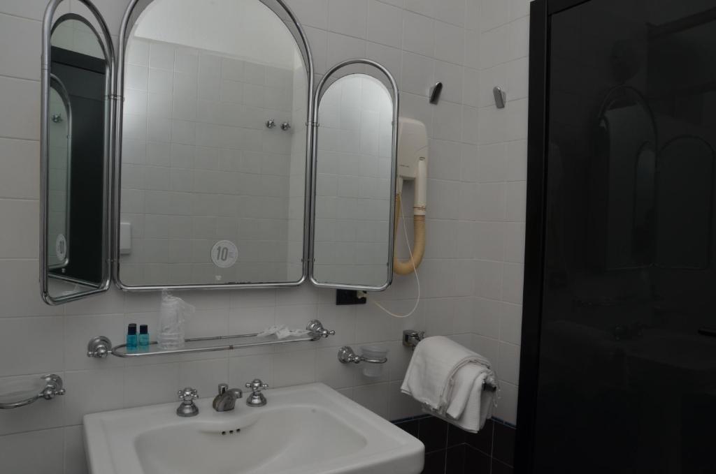 Hotel Terme Castaldi Форио Номер фото